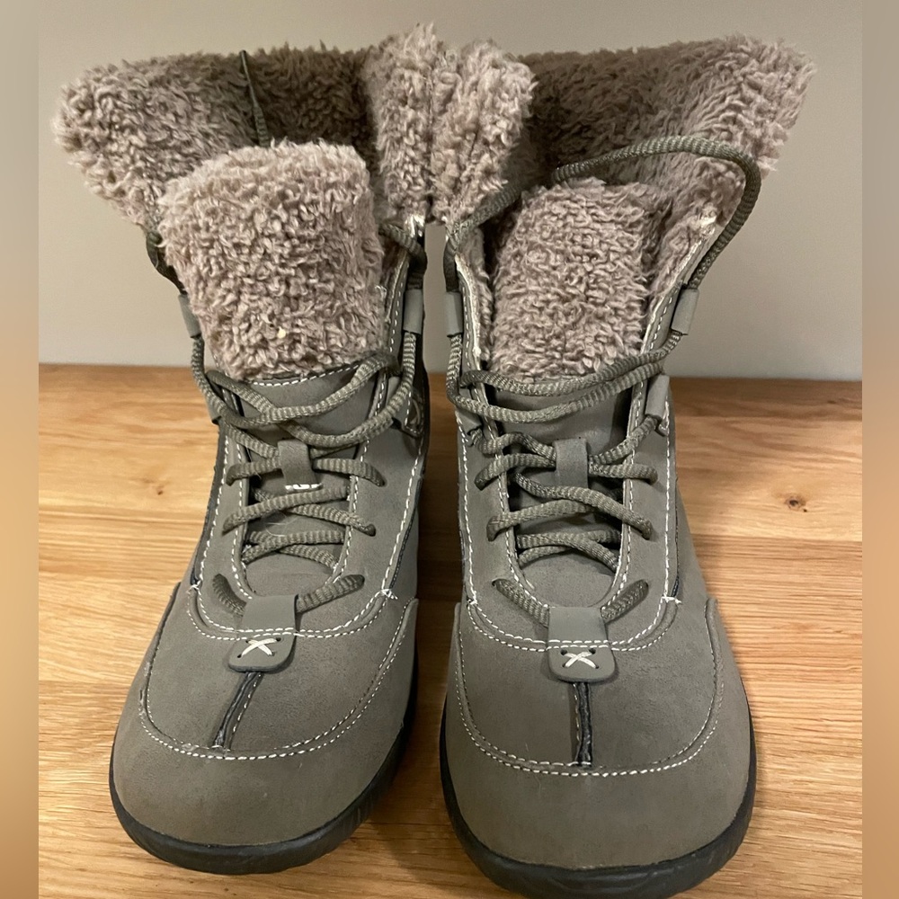 Like New Orthaheel ‘Emma’ Boots